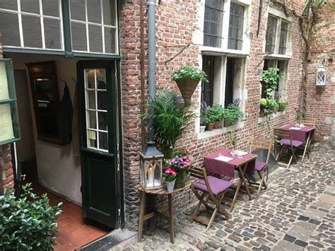 The Best 10 Restaurants near Vlaeykensgang in Antwerpen